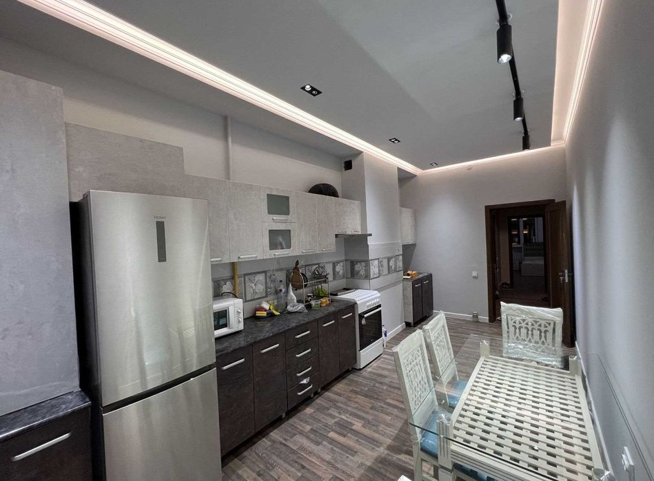 Срочно сдам 3- комнаты 2/5   Экобазар Беруни 378*