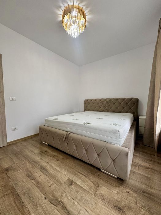 Proprietar, vand ap cu 3 camere+loc parcare