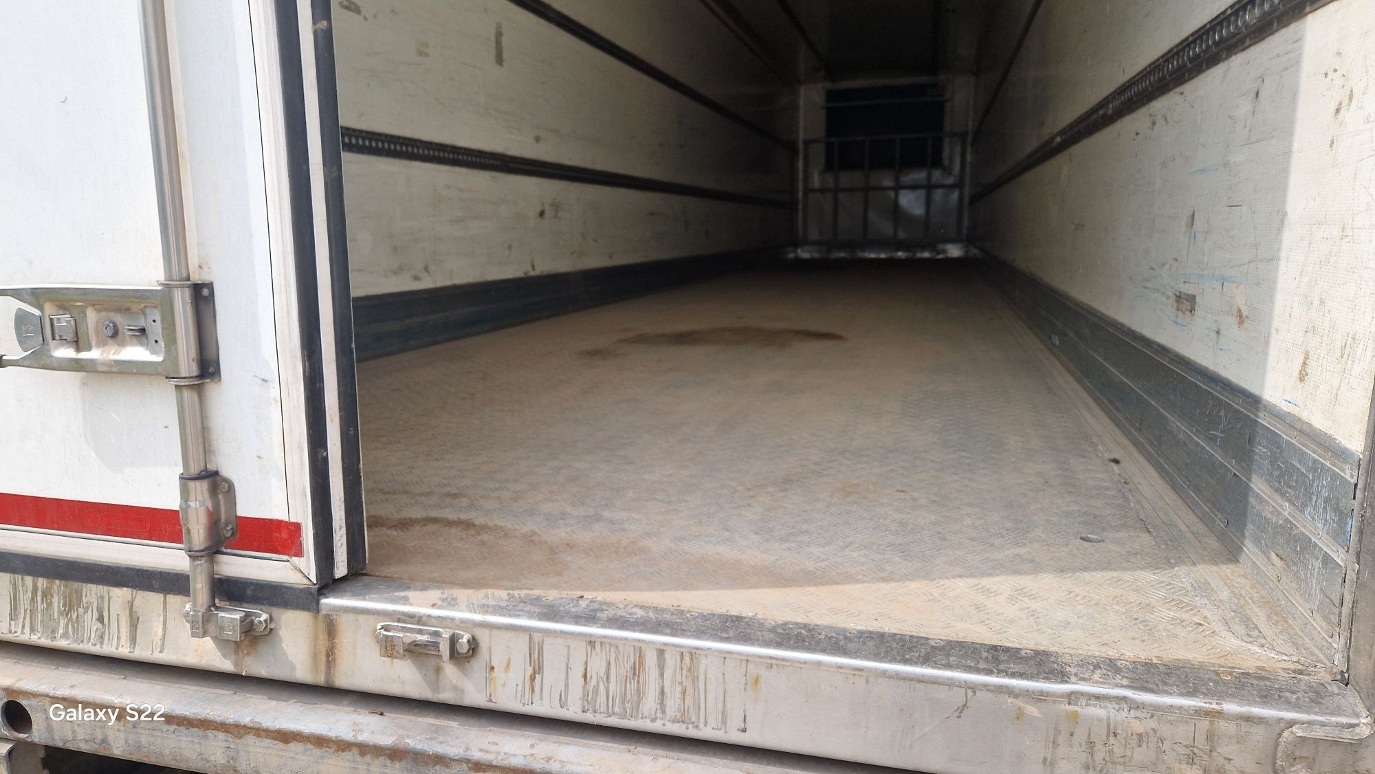 Duba container izotermă doar fără șasiu roți axe