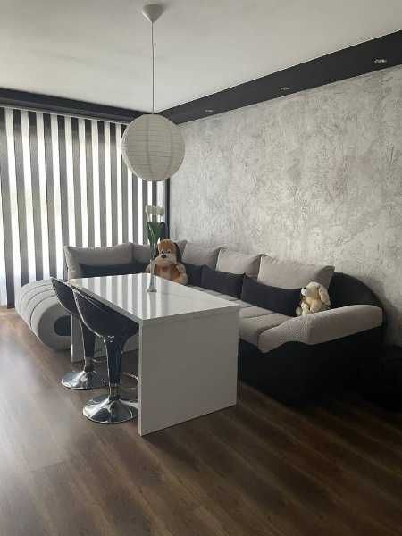 Продава се Многостаен апартамент в Бургас, Славейков - 100 кв.м за 2490 €/кв.м - Снимка #7