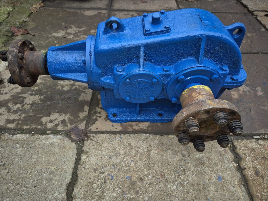 Reductor de turatie,crapator lemn,presa,troliu,ect