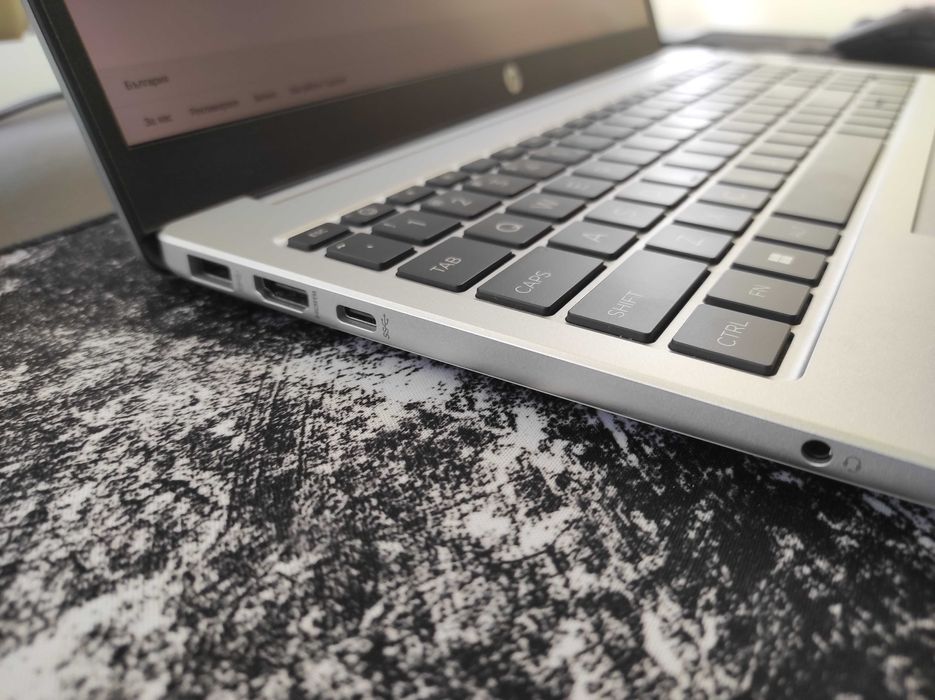 Лаптоп HP 250 G10