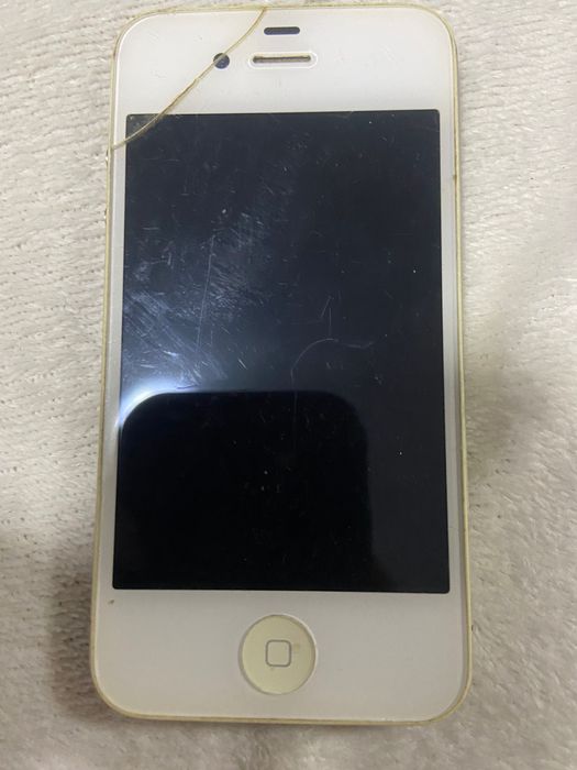 iPhone 4s pentru piese sau colecționari