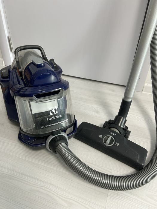 Aspirator fara sac Electrolux ESPC71DB, 650W, 1.4 L, Hygiene Filter