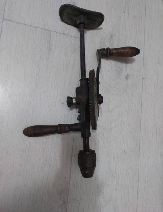 Дрели ручные 2 шт.