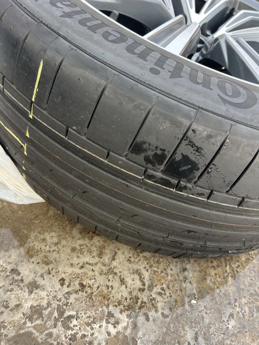 Гуми с Джанти от Ауди Q8 2025 - 285/45/21