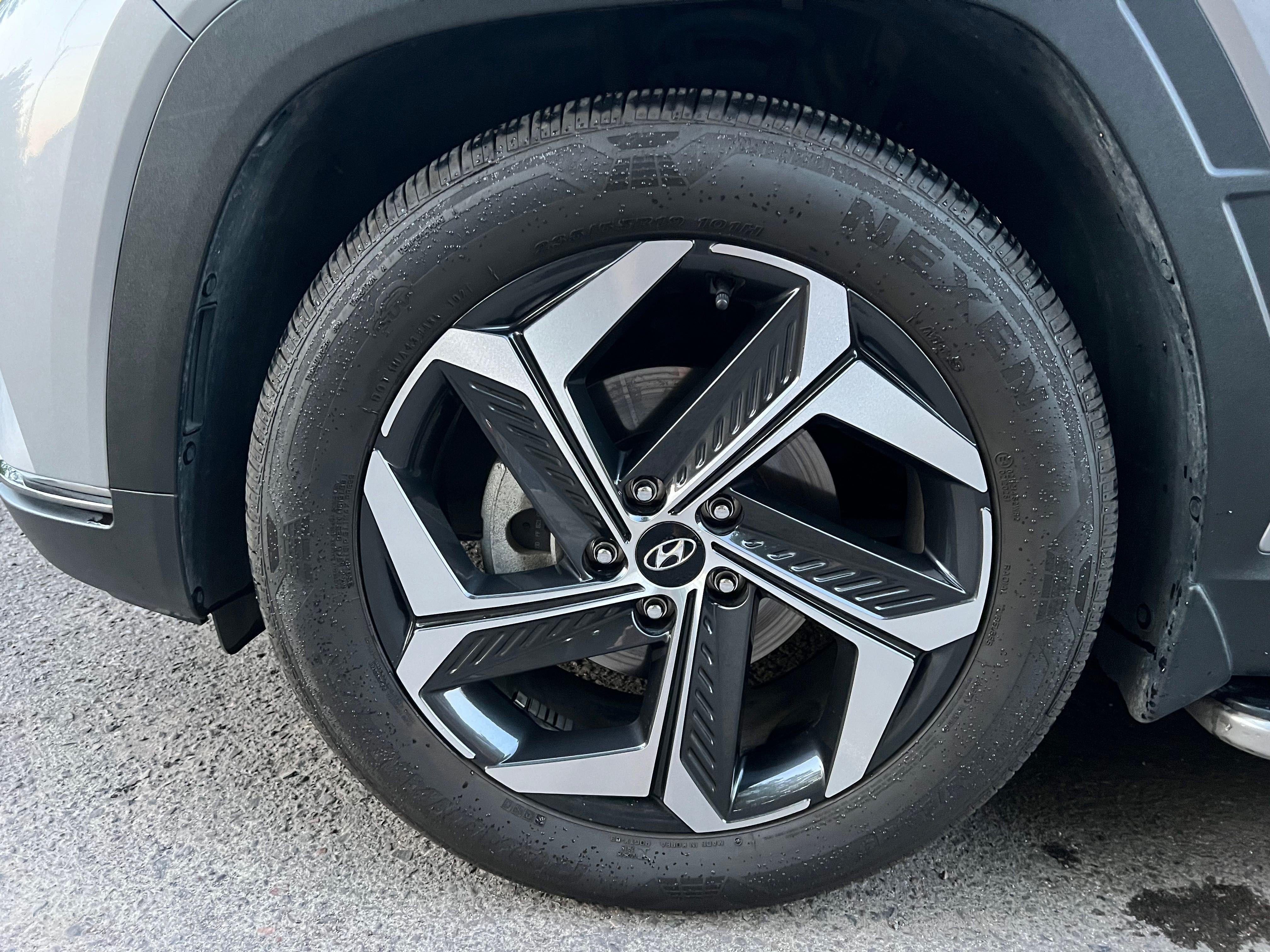 Hyundai Tucson high-tech 2,0л. 6АТ (150 л.с)  2021 г ноябрь,Первый рук
