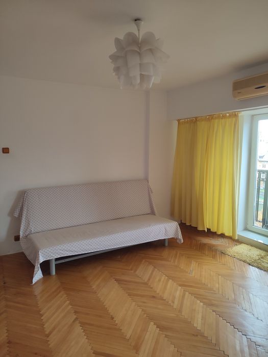 Inchiriez Ap 2 camere Izvor