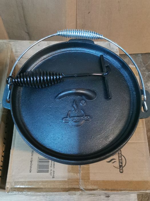 Vând ceaun fonta Dutch Oven 4l
