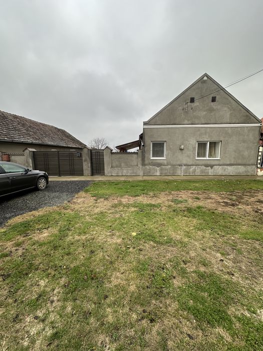 Casa de vanzare in localitatea Satchinez