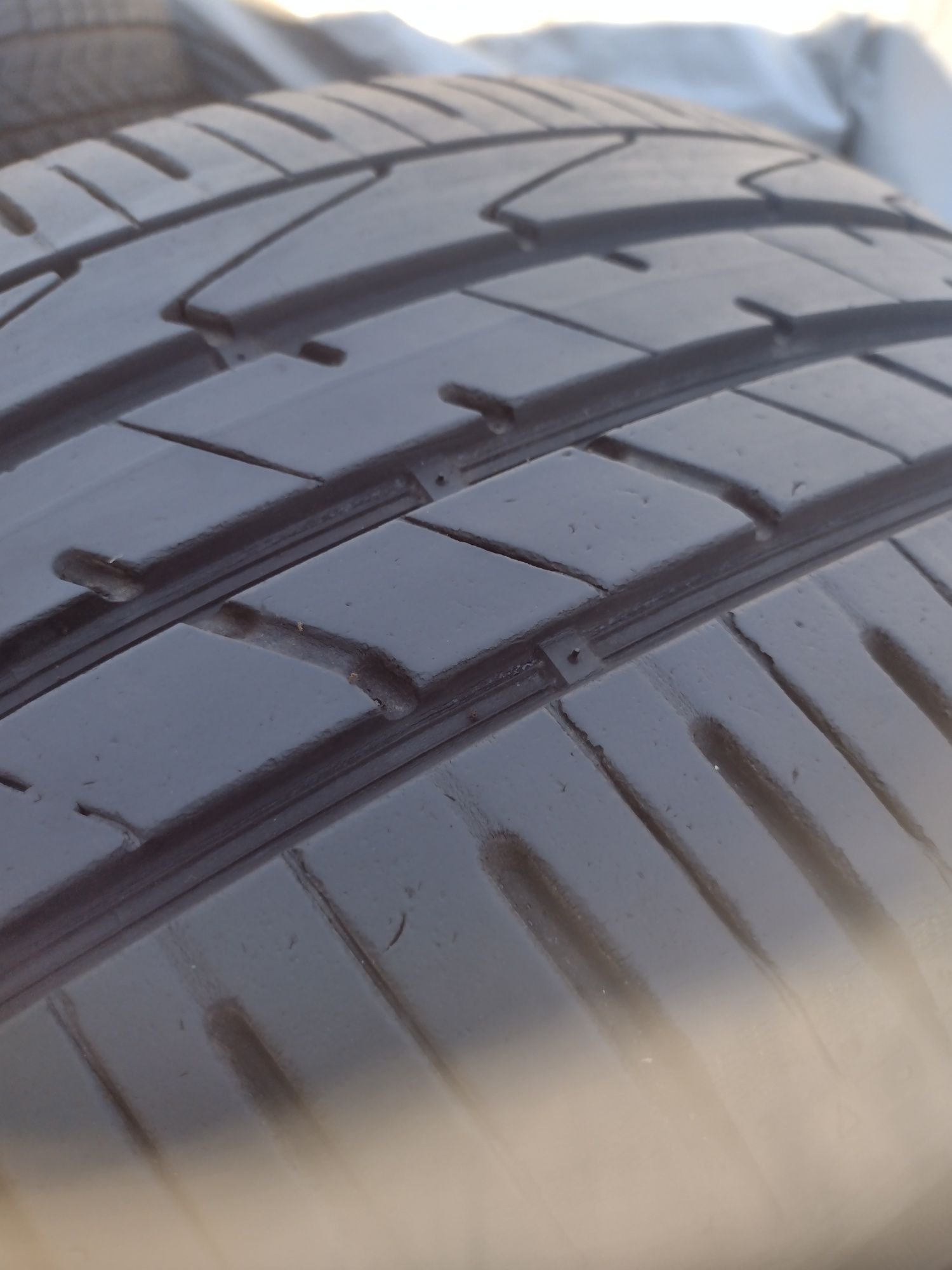 Перфектни 4бр.235/50/19 Hankook S1 evo2 suv dot4320