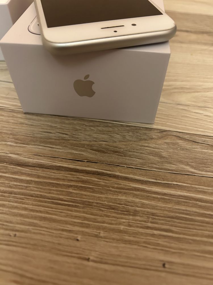 Iphone 8 64gb Перфектен