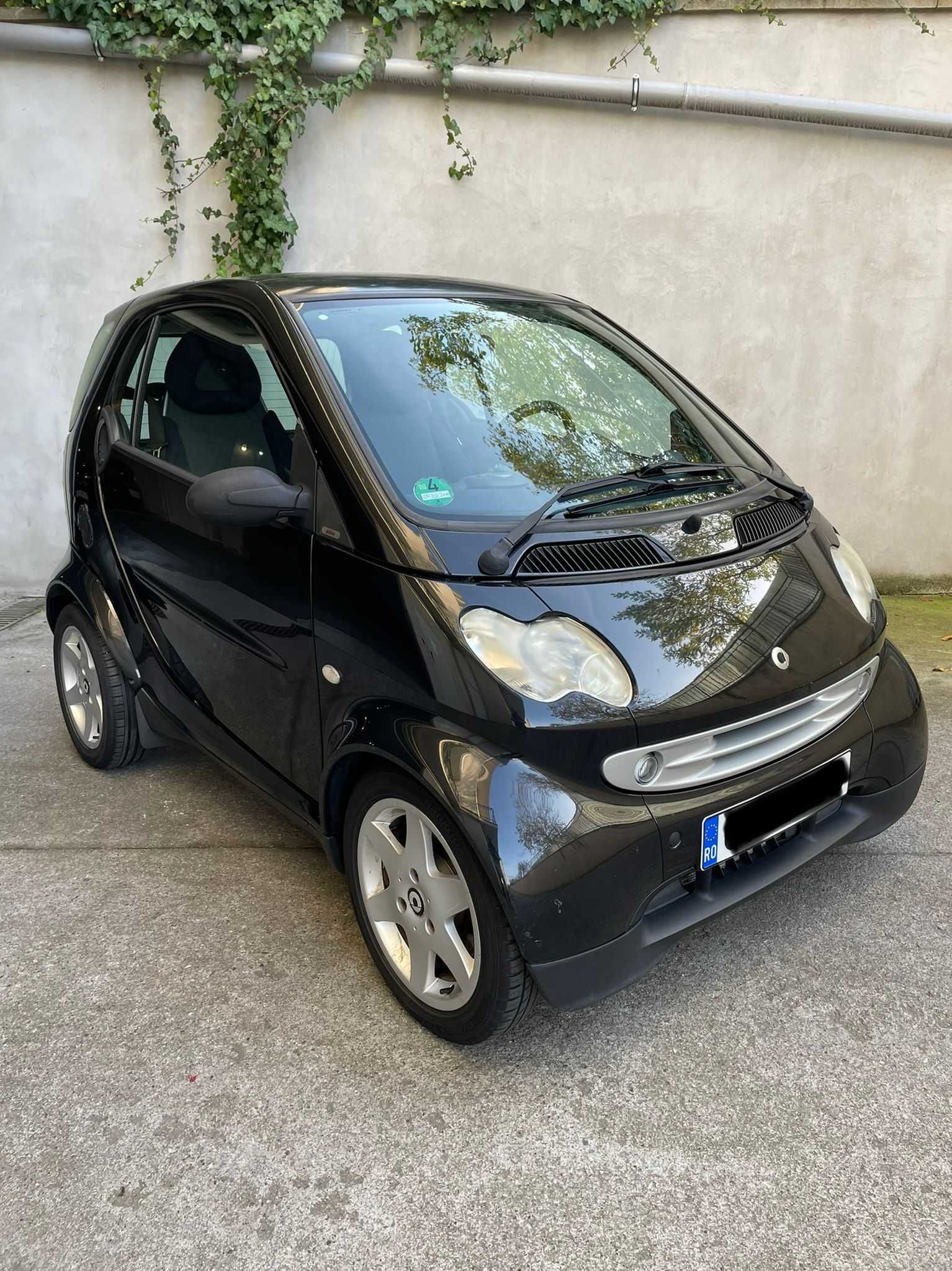 Inchiriez Smart Fortwo pt delivery (Wolt, Glovo, etc)