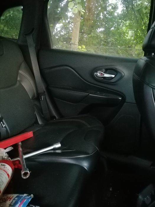 Jeep cherokee 2015 avariat