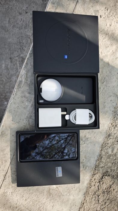 Vivo X200 Ultra 12/256 sotiladi