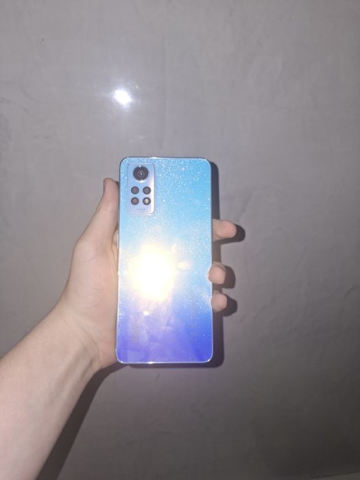 Redmi Note 12 Pro 4G.

Экран полностью разбит, телефон не Включается.