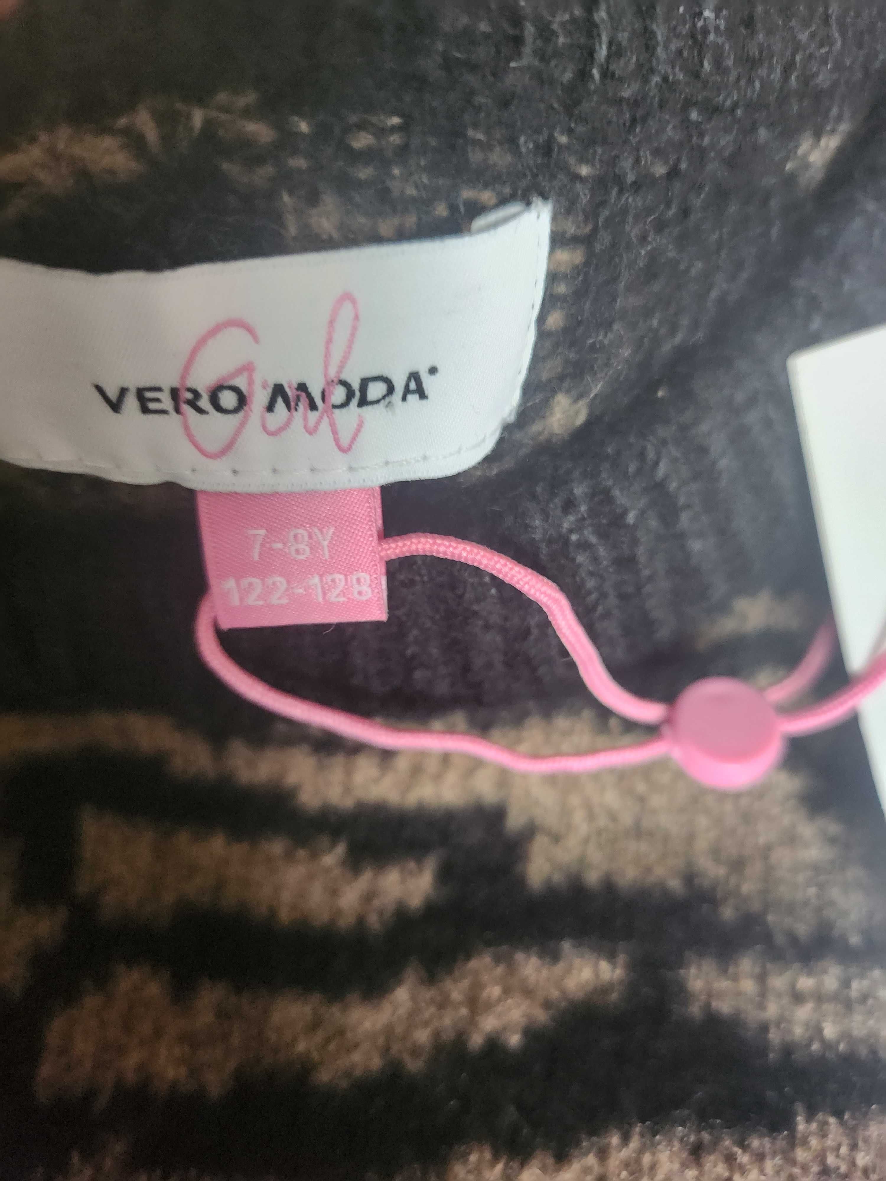 Нови пуловери Vero moda 122-128 см