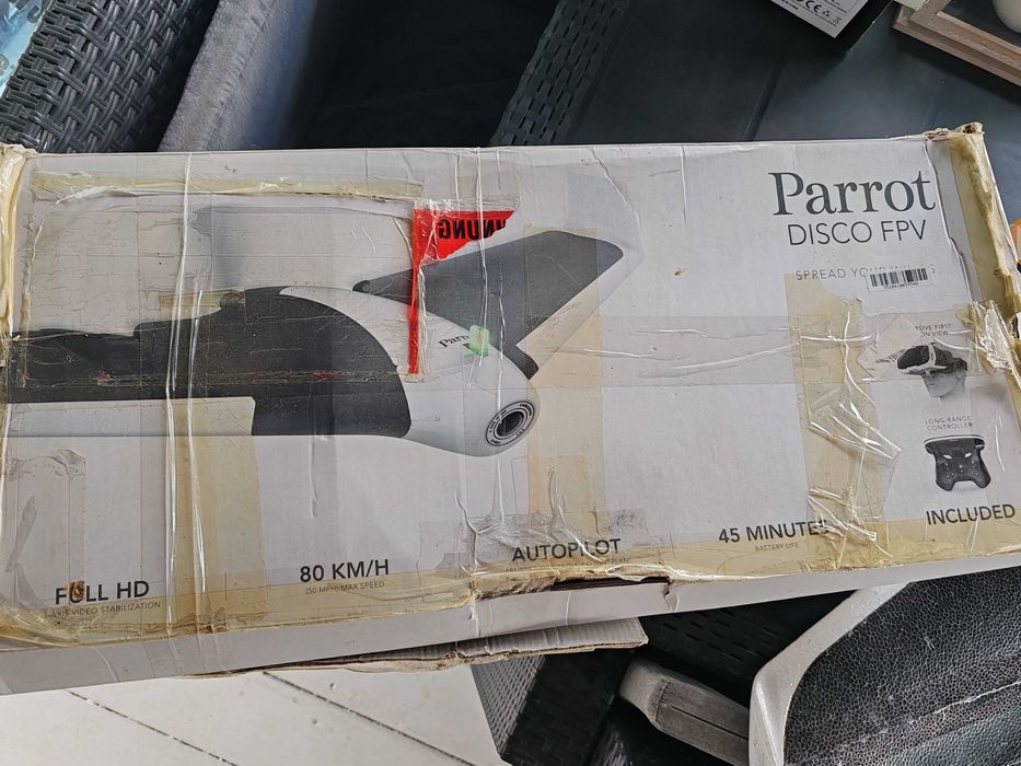 Dronă Parrot Disco FPV