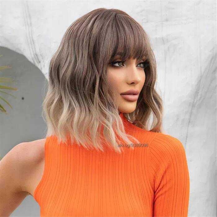 Кафява омбре перука с руси краища и бретон