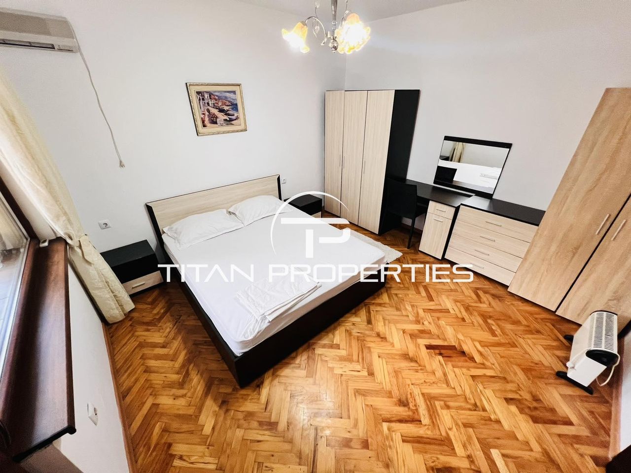 Дава се под наем Тристаен апартамент в Бургас, Център - 80 кв.м за 459 € - Снимка #9