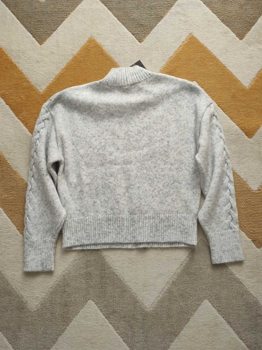 Vand bluza noua New Look marimea S gri