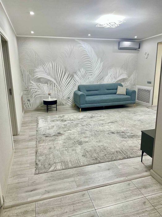 Аренда!! Трехкомнатная квартира в самом центре города