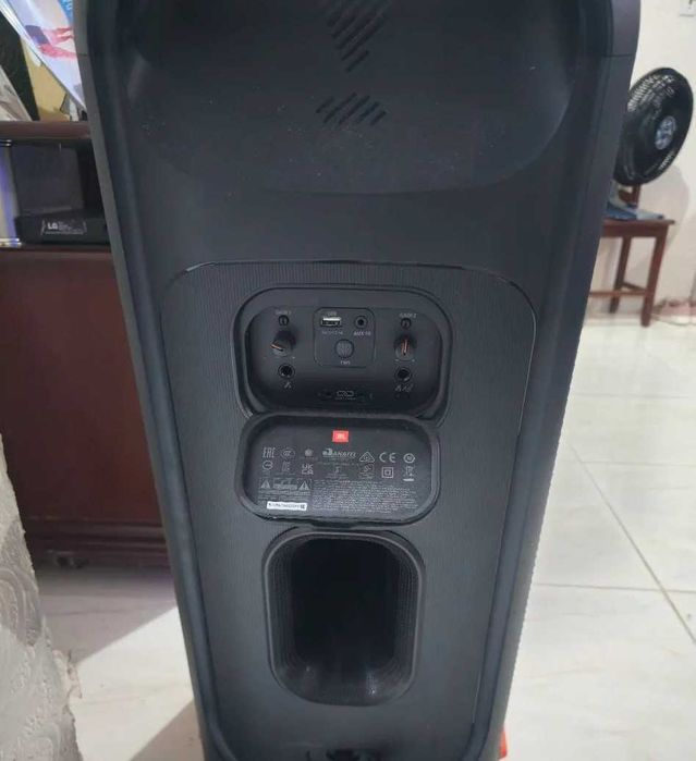Колонка JBL PartyBox 710