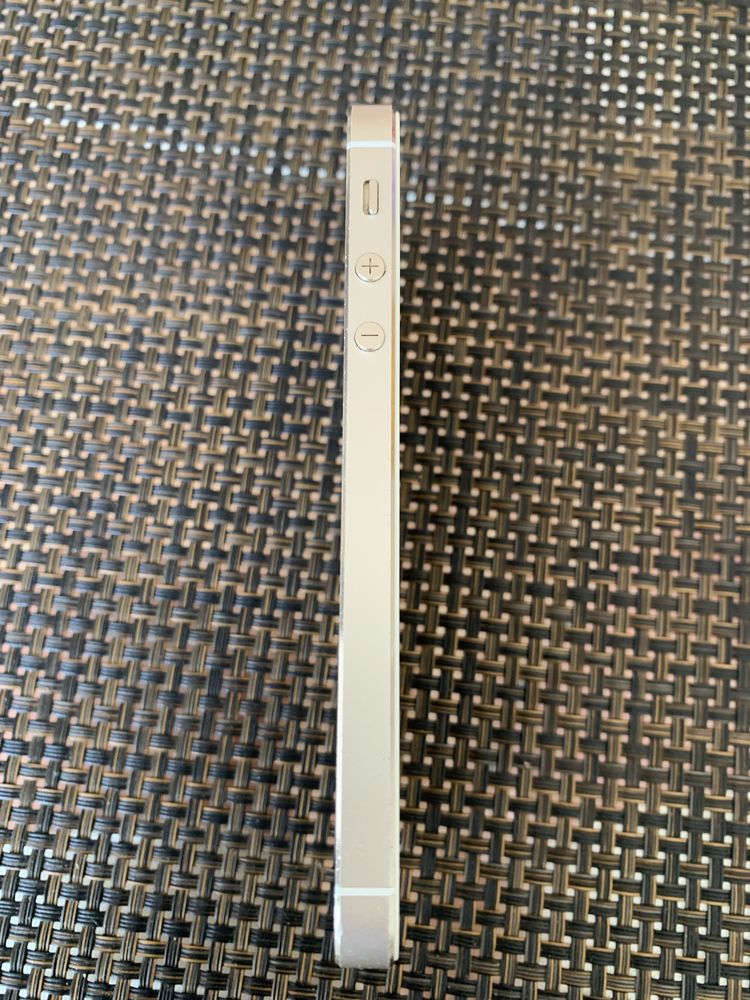 iPhone 5s за резевни части