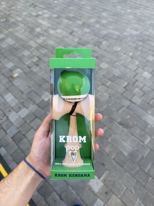 Kendama Krom Pop Lol Green/ Verde