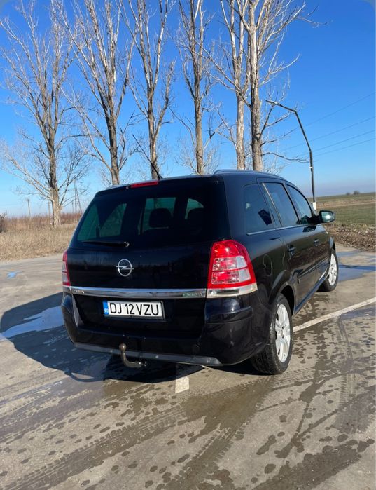 Opel Zafira 2012