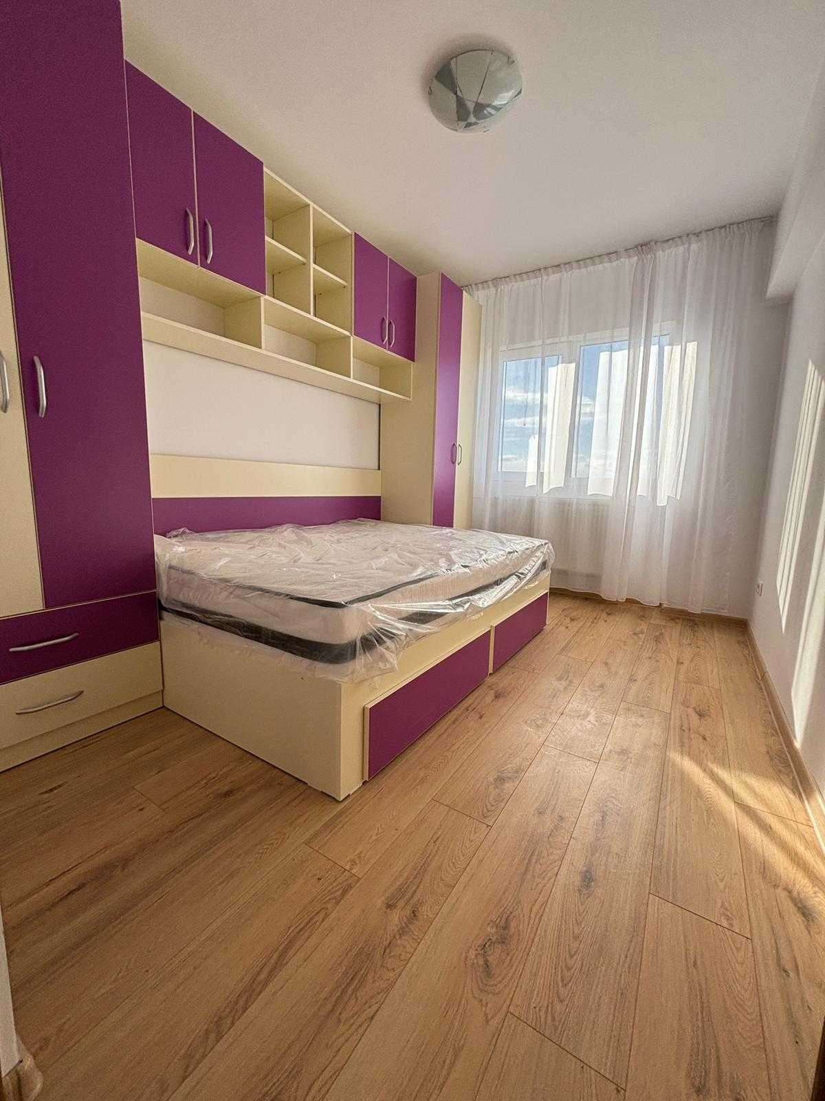 Prorietar, vand apartament spatios cu 3 camere, decomandat