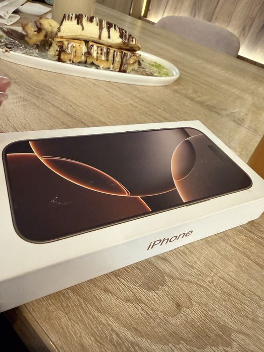 Продаю iPhone 16 Pro Gold, 256 ГБ