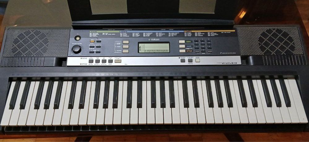 Синтезатор Yamaha psr e-243