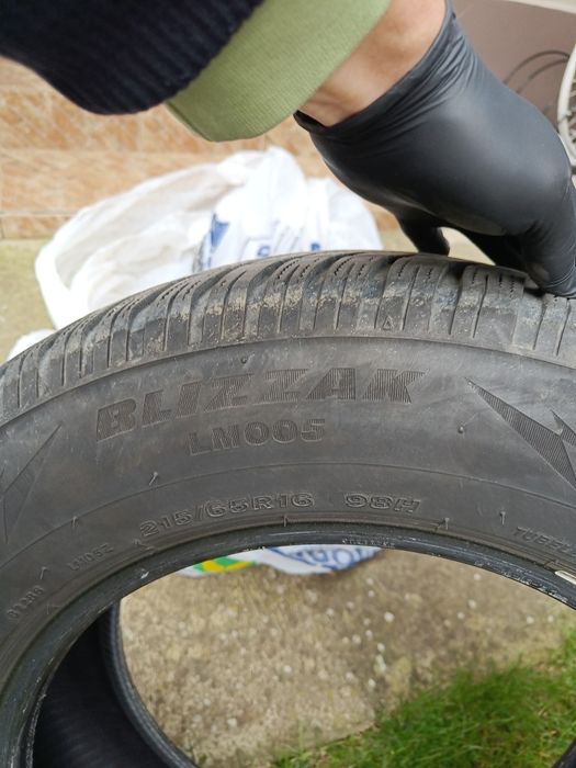 Cauciucuri de Iarnă Bridgestone Blizzak