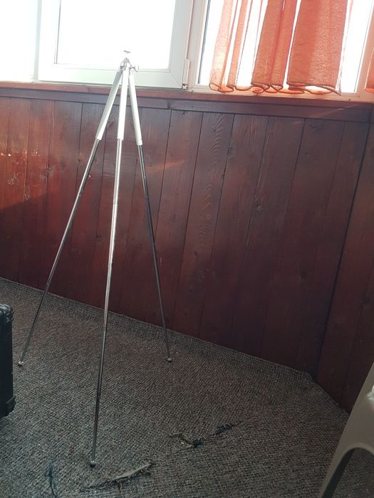 Trepied telescopic din oțel inoxidabil