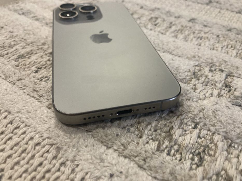 Iphone 15  pro - като нов