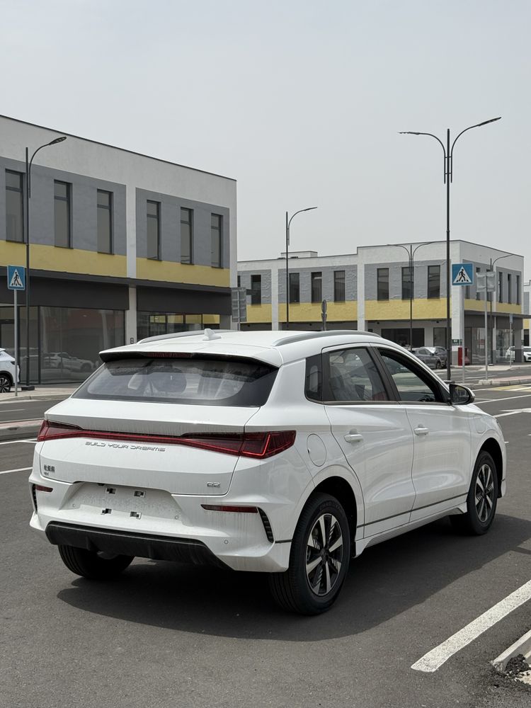 BYD e2 Luxury 405 km Full 2025 notarusga tayyor