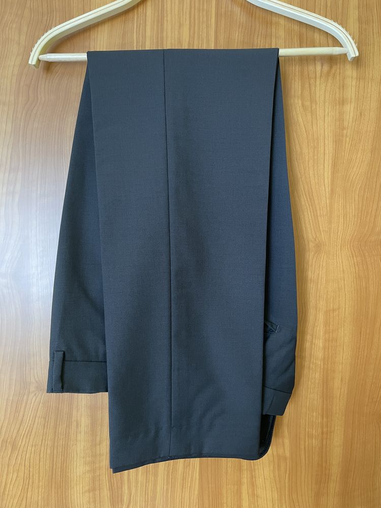 Pantaloni barbati “Strellson Premium” 100% lâna, mărimea 46 -S,