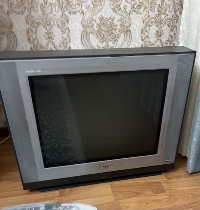 Продам Телевизор LG flatron