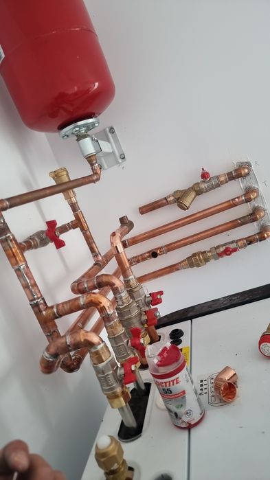 Instalator - instalatii termice si sanitare