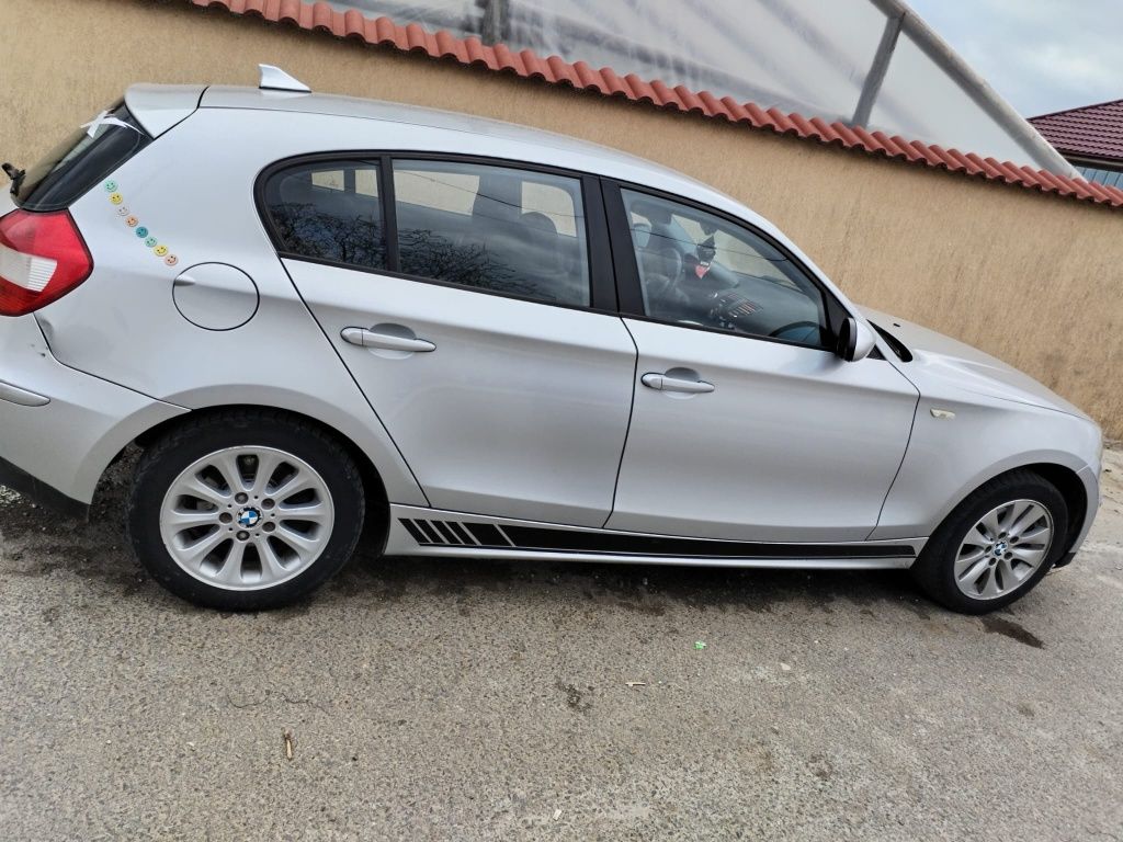 Vând BMW SERIA 1 an 2007