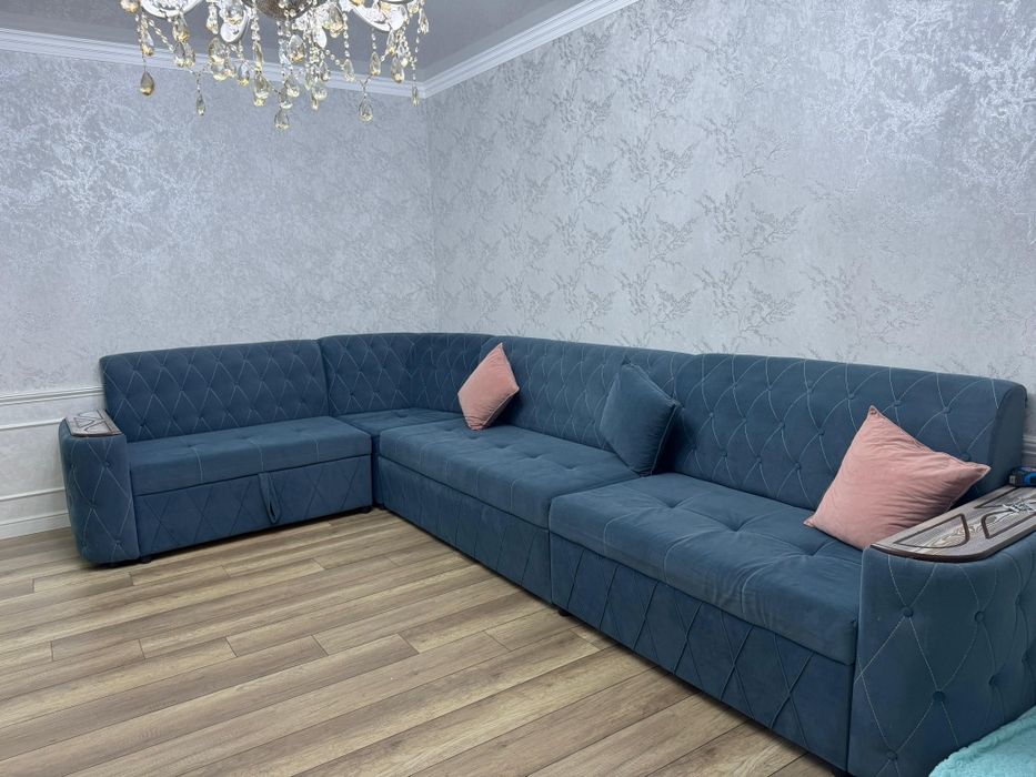 Продается диван углавой