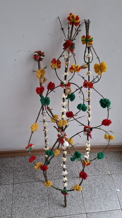 Сурвачки на дрян ръчно изработени