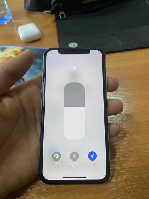 Iphone xs obmenga true tone bor face id ishlidi