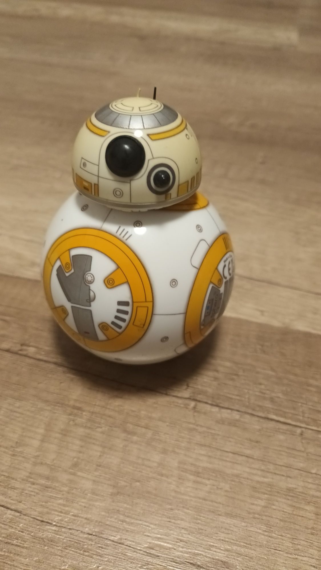 Продавам Sphero BB-8 — Интерактивен дроид от Star Wars