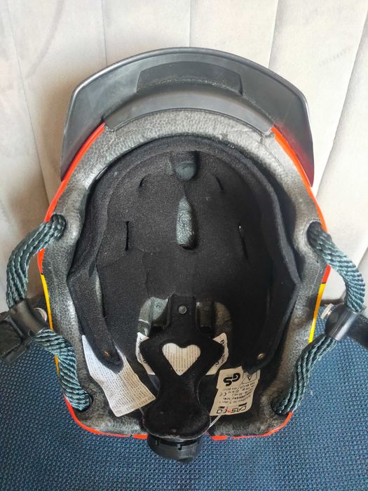 Vând cască CAS CO mărimea că 44-50 cm