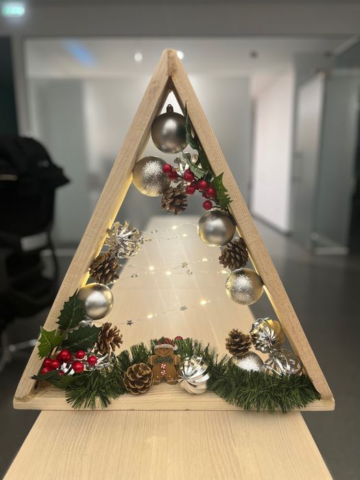 Коледна елха от дърво