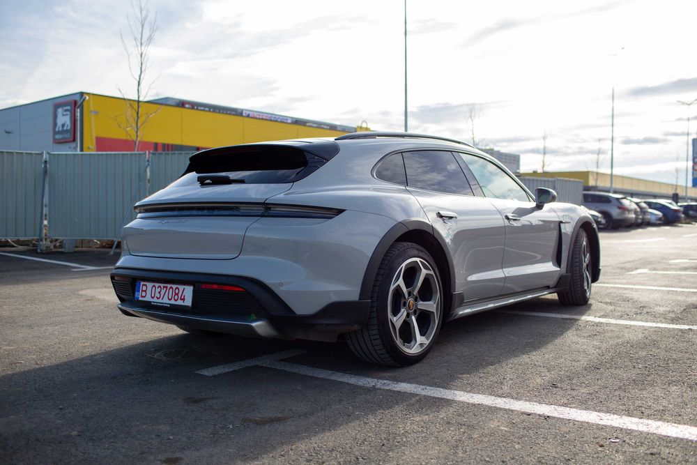 Porsche Taycan CT4S* Performance Batterie Plus*571 CP*TVA DEDUCTIBIL