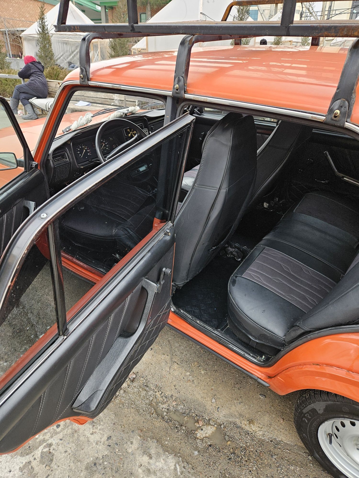VAZ 2107 sotiladi yili 1983