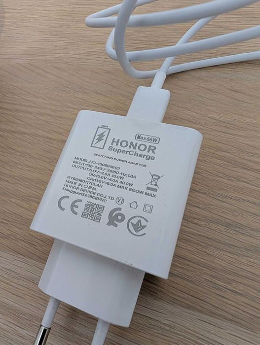Încărcător super rapid Honor 66w